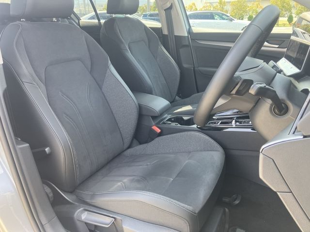 VOLKSWAGEN GOLF 2025 Image 31