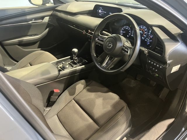 MAZDA 3 FASTBACK 2022 Image 31