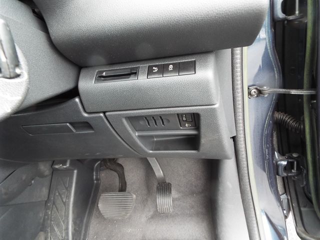 PEUGEOT 5008 2013 Image 31
