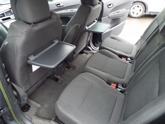PEUGEOT 5008 2013 Image 31