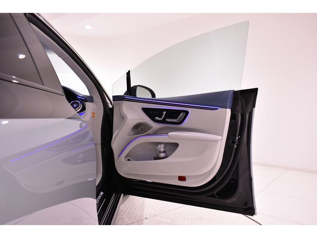 MERCEDES BENZ EQS 2024 Image 31