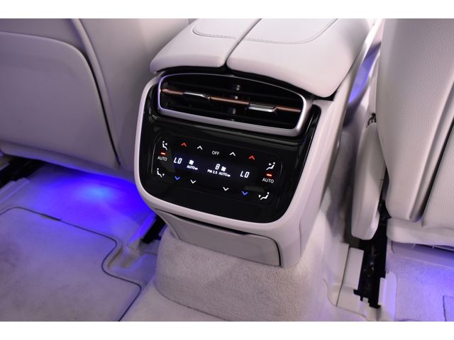 MERCEDES BENZ EQS 2024 Image 31