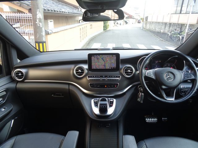 MERCEDES BENZ V CLAS 2017 Image 31