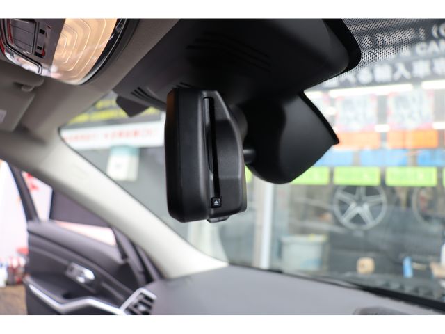 BMW 3SERIES TOURING 2019 Image 31