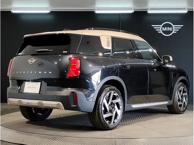 BMW MINI COUNTRYMAN 2025 Image 31