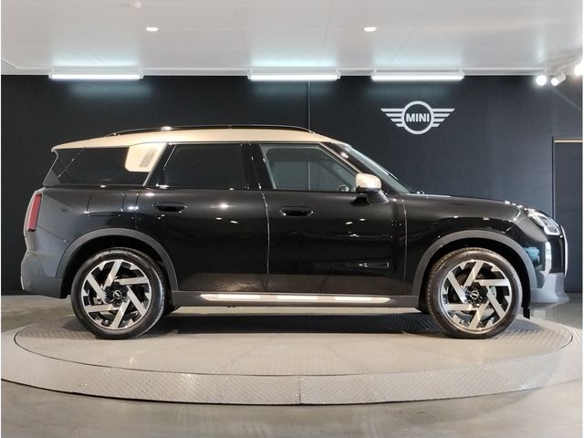 BMW MINI COUNTRYMAN 2025 Image 31