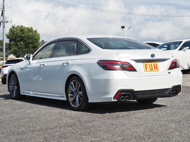 TOYOTA CROWN SEDAN HYBRID 2021 Image 31