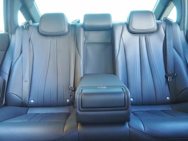 TOYOTA CROWN SEDAN HYBRID 2021 Image 31