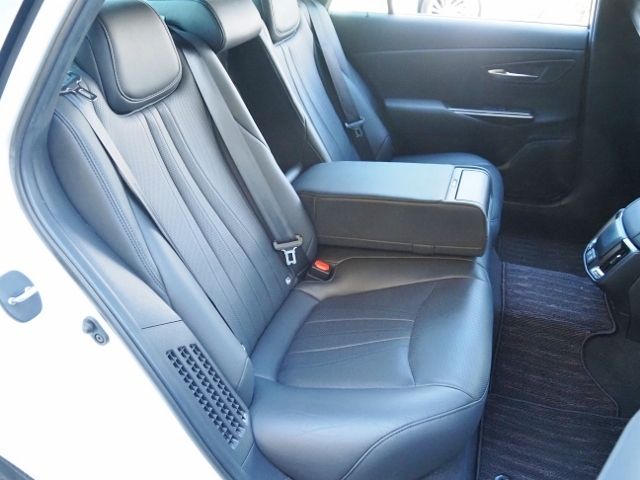 TOYOTA CROWN SEDAN HYBRID 2021 Image 31