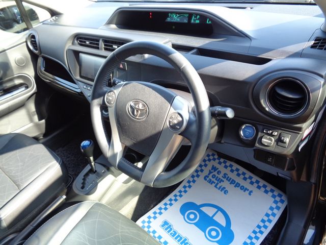 TOYOTA AQUA 2013 Image 31