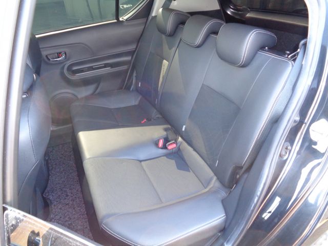 TOYOTA AQUA 2013 Image 31