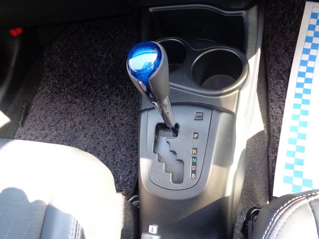 TOYOTA AQUA 2013 Image 31