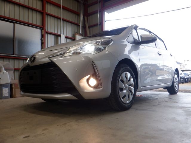 TOYOTA VITZ 2019 Image 31