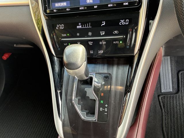 TOYOTA HARRIER HYBRID 2019 Image 31