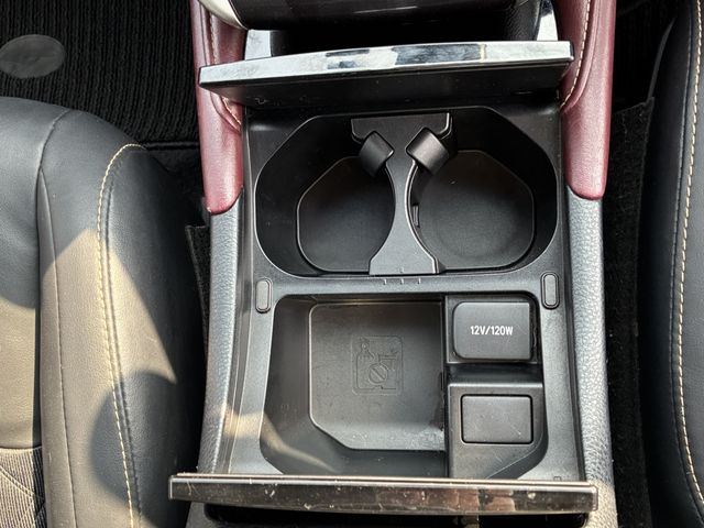 TOYOTA HARRIER HYBRID 2019 Image 31