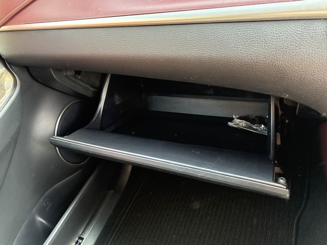 TOYOTA HARRIER HYBRID 2019 Image 31