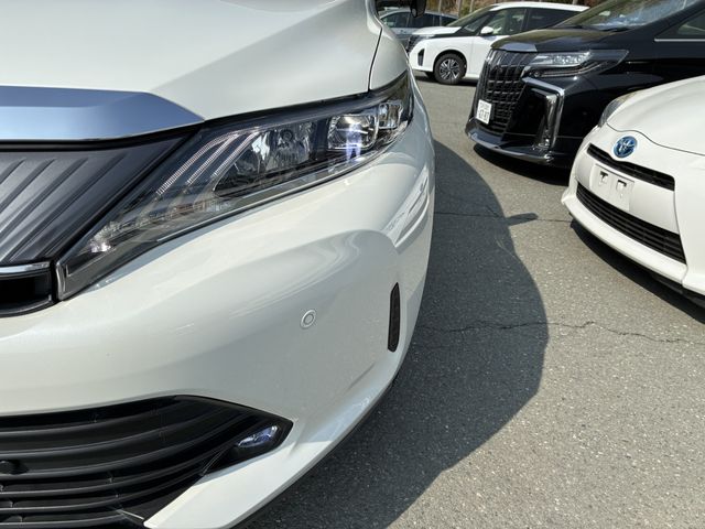 TOYOTA HARRIER HYBRID 2019 Image 31