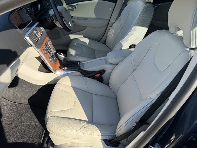 VOLVO V40 CROSS COUN 2019 Image 31