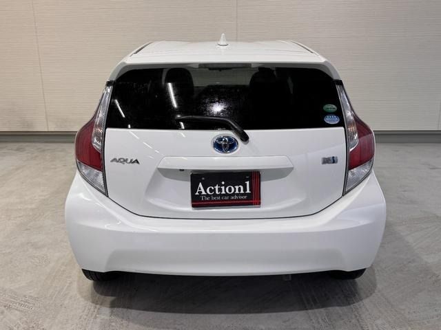 TOYOTA AQUA 2015 Image 31