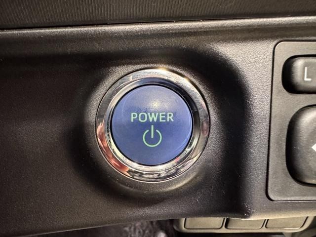 TOYOTA AQUA 2015 Image 31