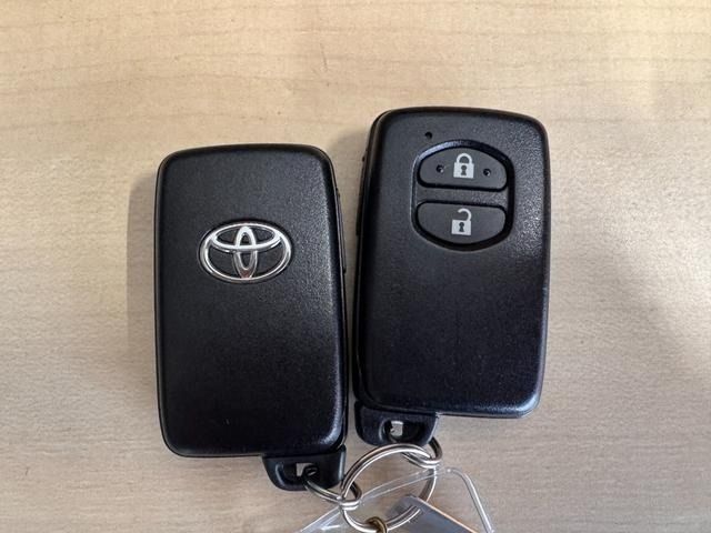 TOYOTA AQUA 2015 Image 31