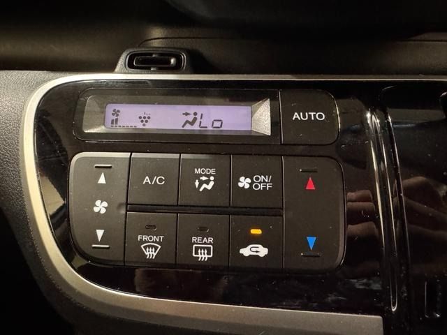 HONDA N BOX CUSTOM 2017 Image 31