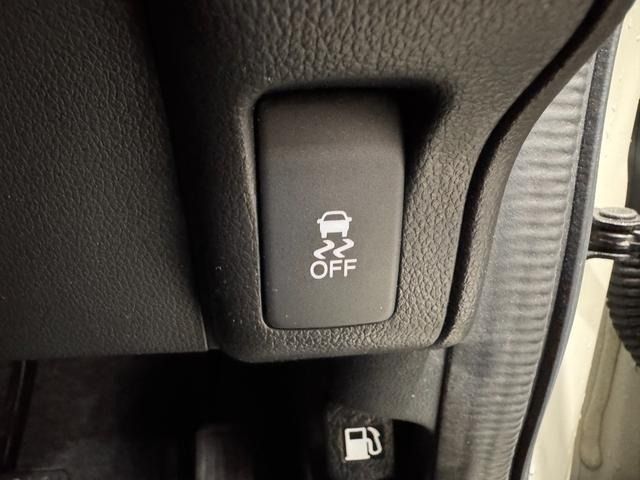 HONDA N BOX CUSTOM 2017 Image 31