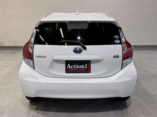 TOYOTA AQUA 2015 Image 31