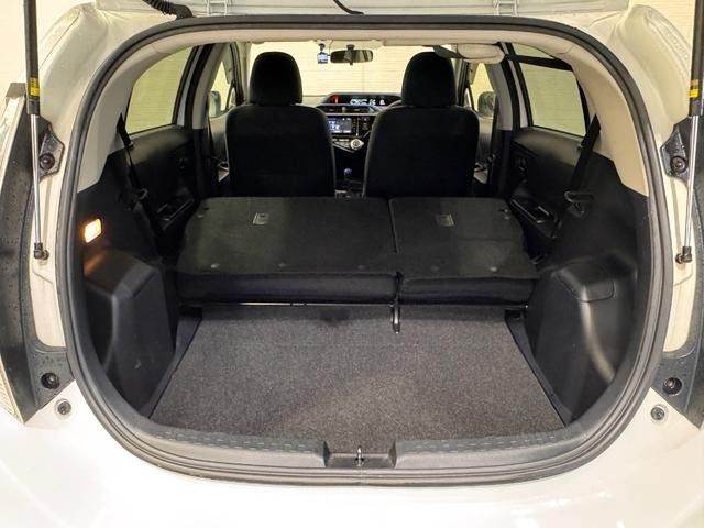 TOYOTA AQUA 2015 Image 31