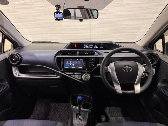 TOYOTA AQUA 2015 Image 31