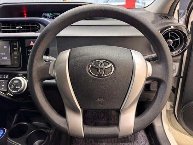 TOYOTA AQUA 2015 Image 31