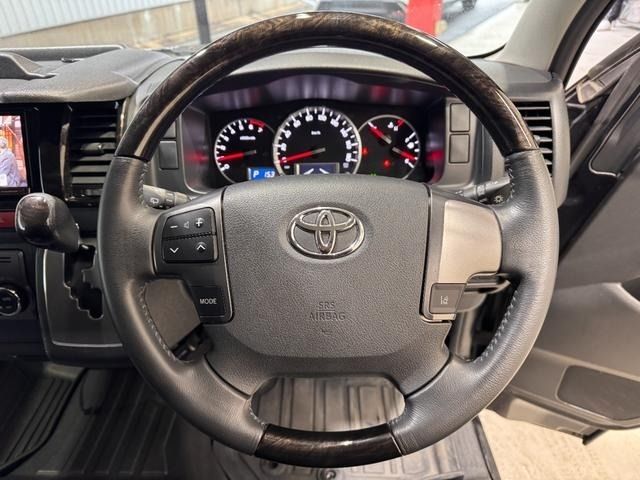 TOYOTA HIACE VAN 2WD 2018 Image 31