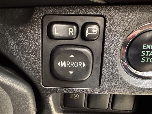 TOYOTA HIACE VAN 2WD 2018 Image 31