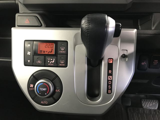 DAIHATSU WAKE 4WD 2015 Image 31