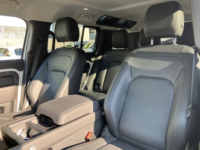 ROVER DEFENDER 2024 Image 31