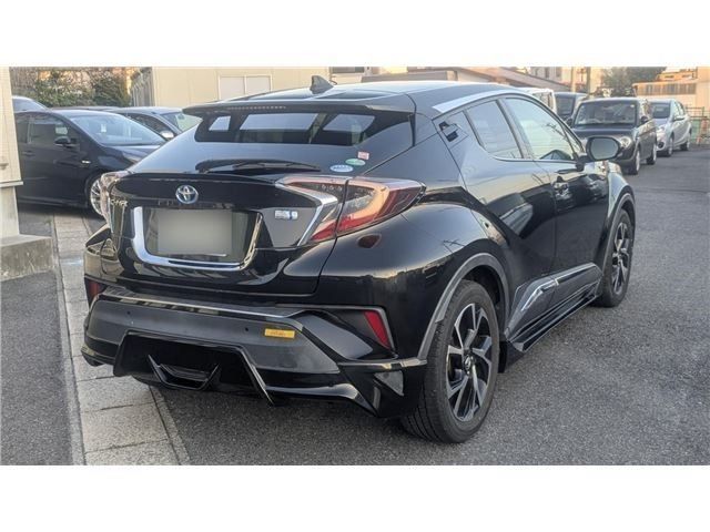 TOYOTA C-HR 2017 Image 31