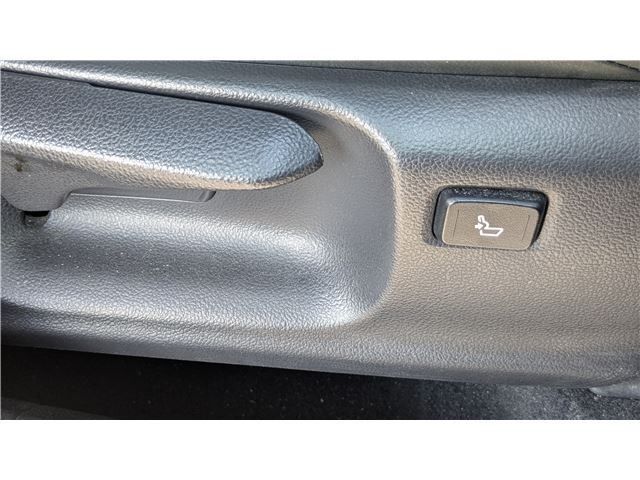 TOYOTA C-HR 2017 Image 31