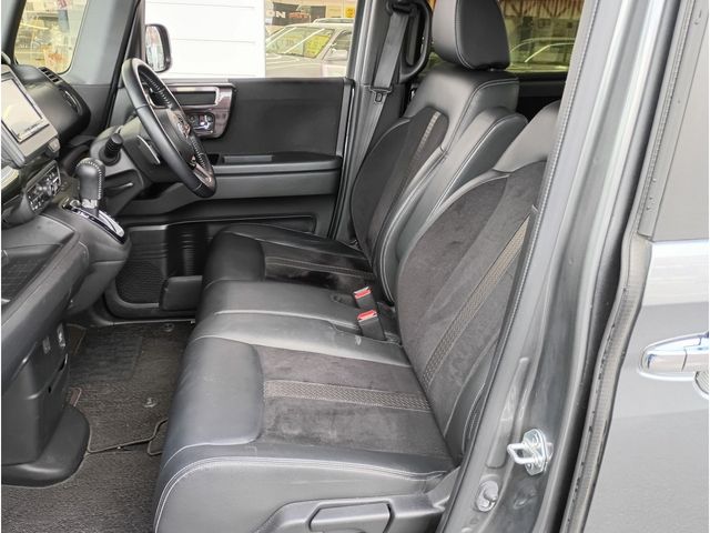 HONDA N BOX CUSTOM 4WD 2020 Image 31