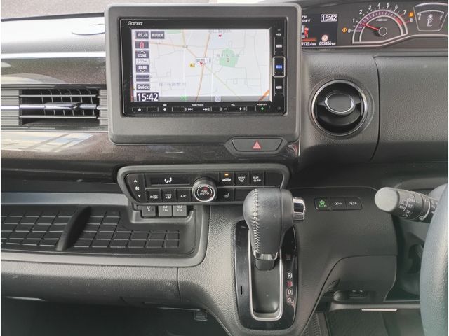 HONDA N BOX CUSTOM 4WD 2020 Image 31