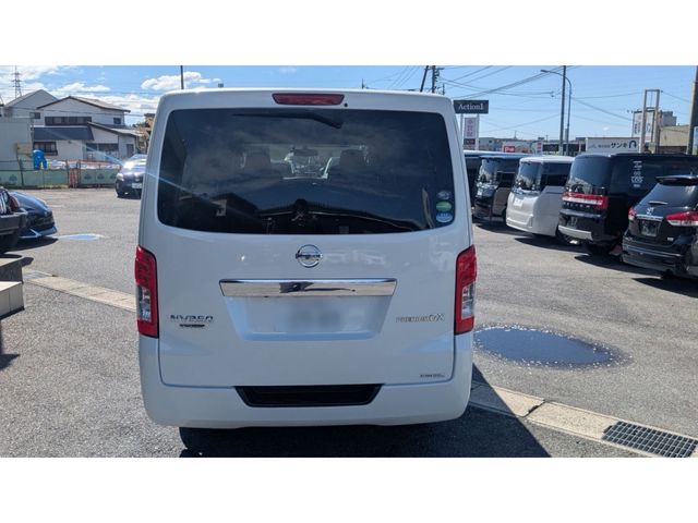 NISSAN NV350 CARAVAN 2017 Image 31