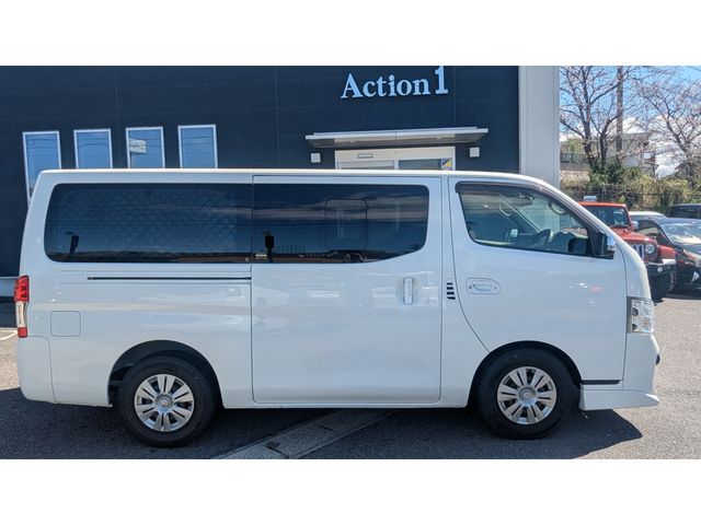 NISSAN NV350 CARAVAN 2017 Image 31