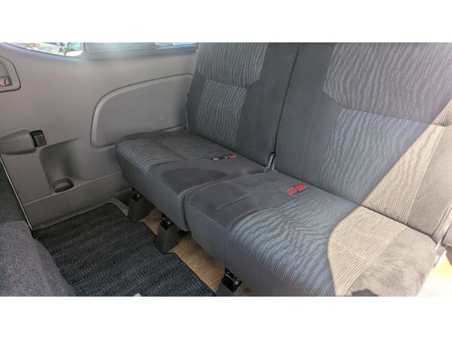 NISSAN NV350 CARAVAN 2017 Image 31