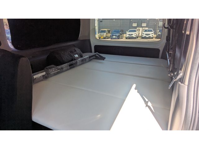 NISSAN NV350 CARAVAN 2017 Image 31