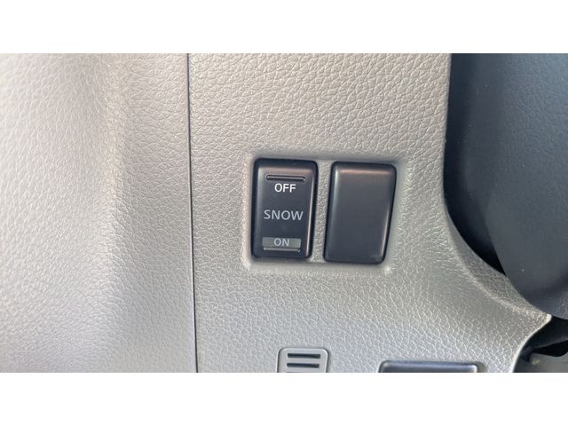 NISSAN NV350 CARAVAN 2017 Image 31