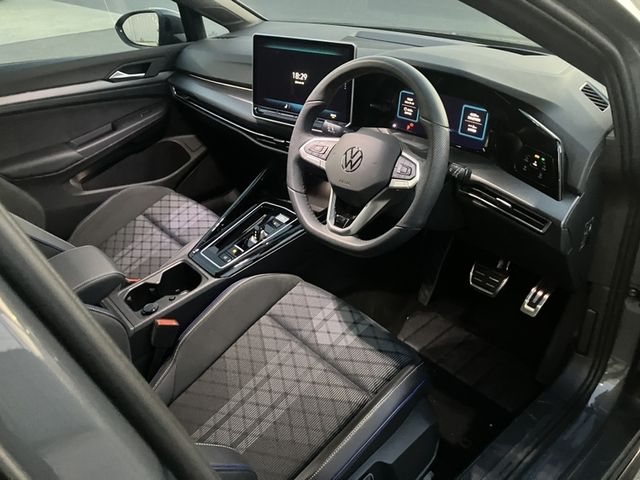 VOLKSWAGEN GOLF 2025 Image 31