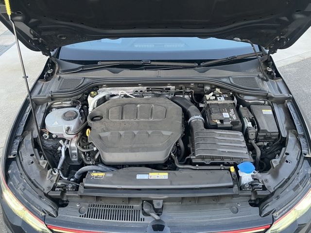 VOLKSWAGEN GOLF GTI 2022 Image 31