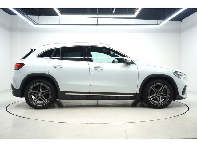 MERCEDES BENZ GLA CL 2021 Image 31