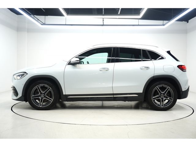 MERCEDES BENZ GLA CL 2021 Image 31