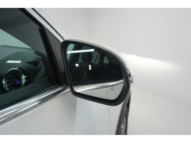 MERCEDES BENZ GLA CL 2021 Image 31