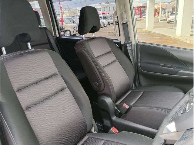 NISSAN SERENA  S-HYBRID 2019 Image 31